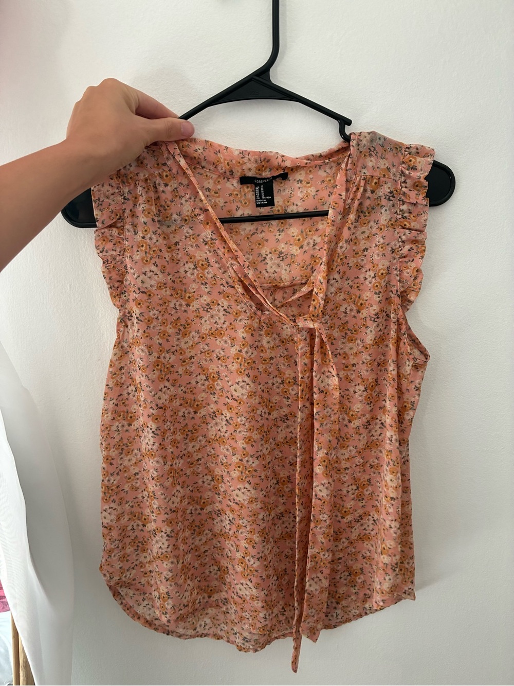 Forever 21 Lush Peach Floral Tie-Detail Ruffle Camisole